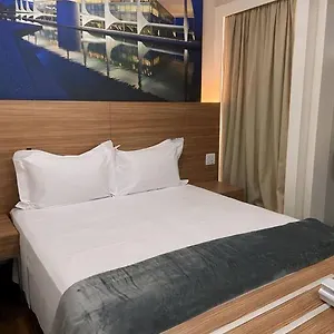 Em Brasilia, Aguas Claras, S4 Brasília